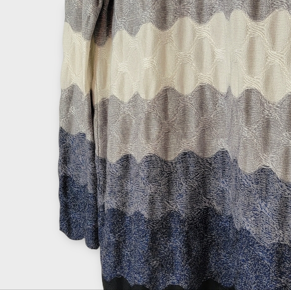 St. John Cardigan Waterfall Open Front - Picture 7 of 9